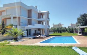 Stunning Home In Preveza